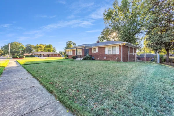 3947 GRACELAND DR