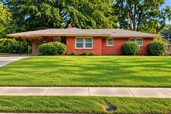 1510 BONNIE DR