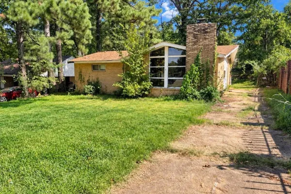 3522 DEBBY DR