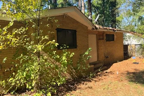 3522 DEBBY DR