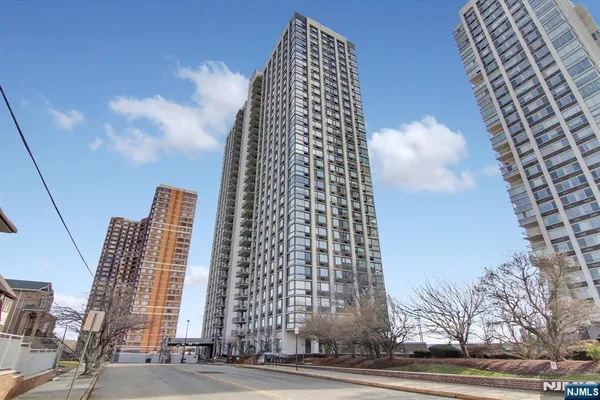 200 OLD PALISADE 4/5