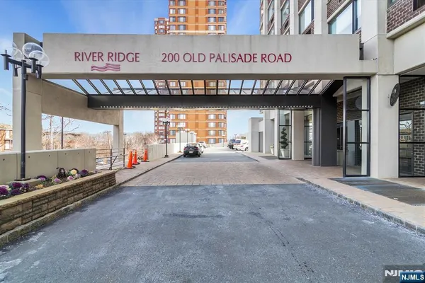 200 OLD PALISADE 4/5