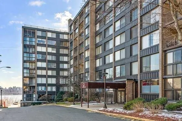 9060 PALISADE AVE 811