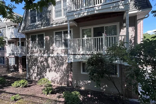 200 CENTRAL PARK PL