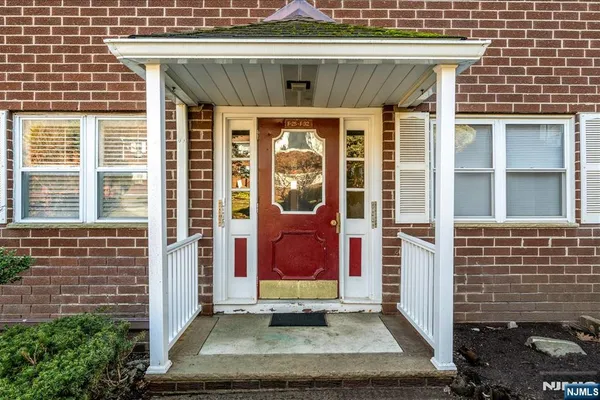 100 PIERSON MILLER DR F32