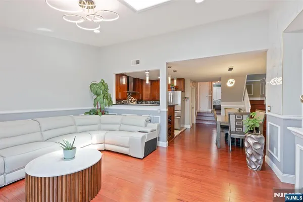 6501 LIBERTY AVE F5