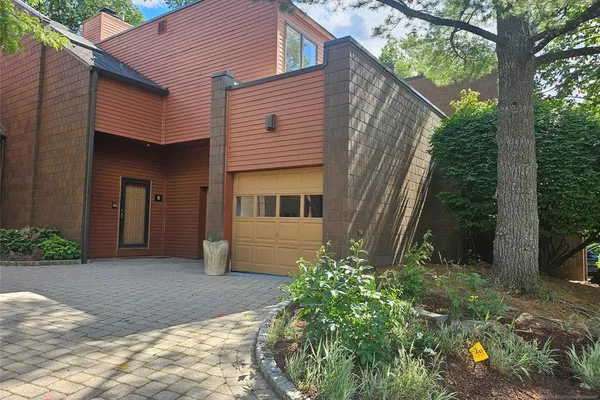 6 OLD QUARRY RD