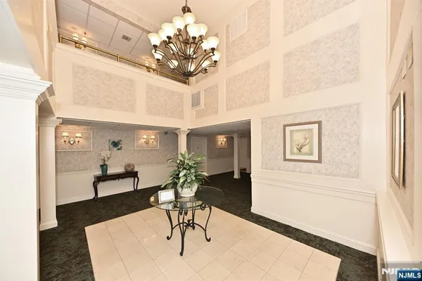 131 CLINTON PL 214