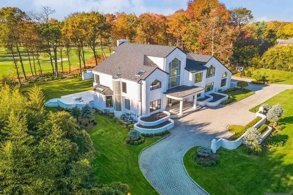 23 RIO VISTA DR