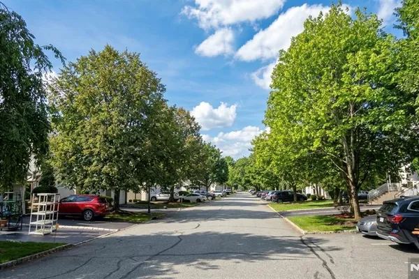 175 WARBLER DR