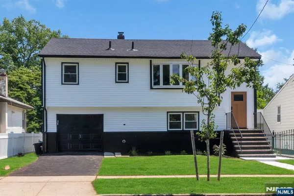 1307 STOCKTON ST