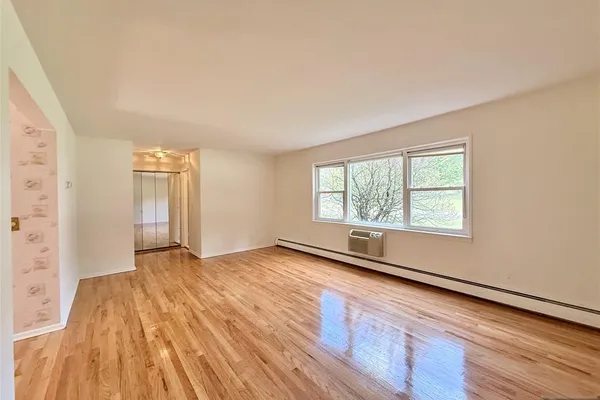 8 ROLLING RIDGE RD A