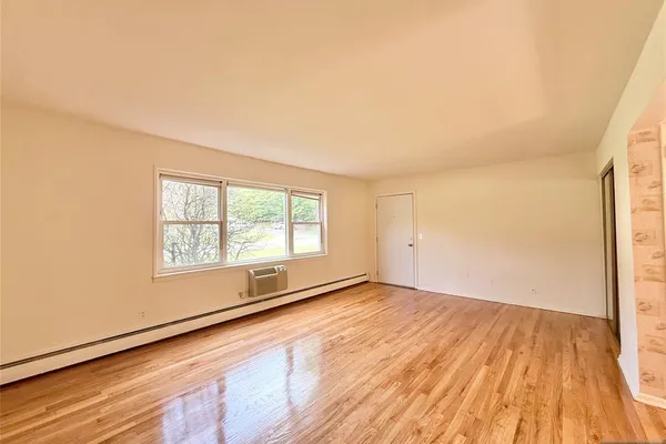 8 ROLLING RIDGE RD A