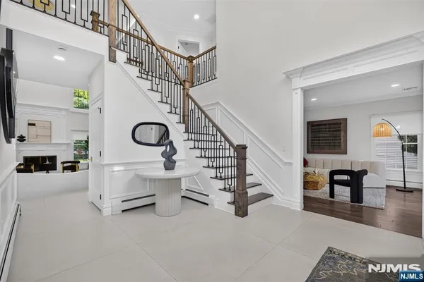 3 RECKTENWALD CT