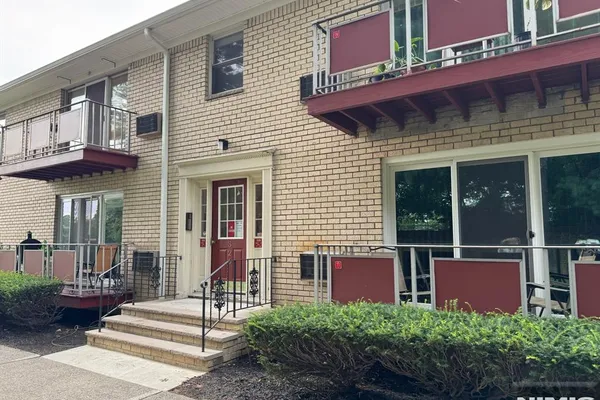 326 HOOVER AVE 80