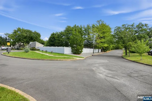 38 VENTURA CT 38