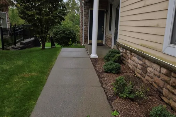 8 SWEENEY CT