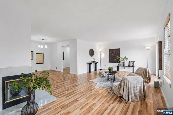 26 SETON HALL DR 514