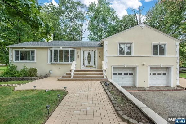 531 MOUNTAIN AVE