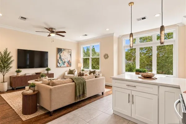 275 PACIFIC AVE 2