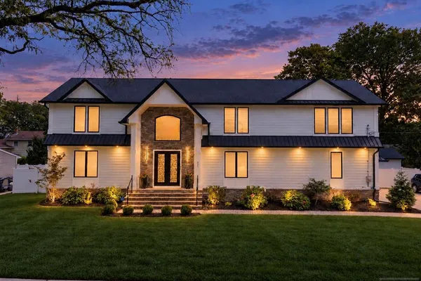 207 WILSEY CT