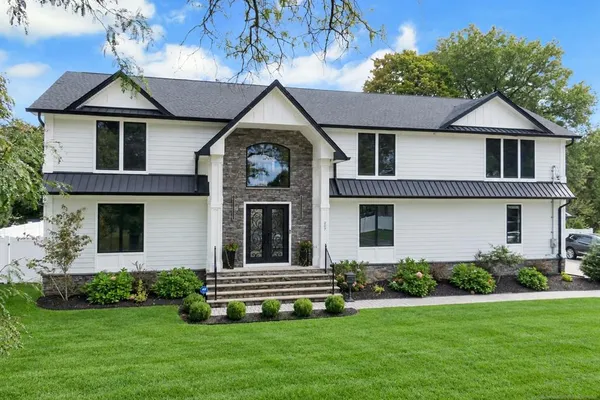 207 WILSEY CT
