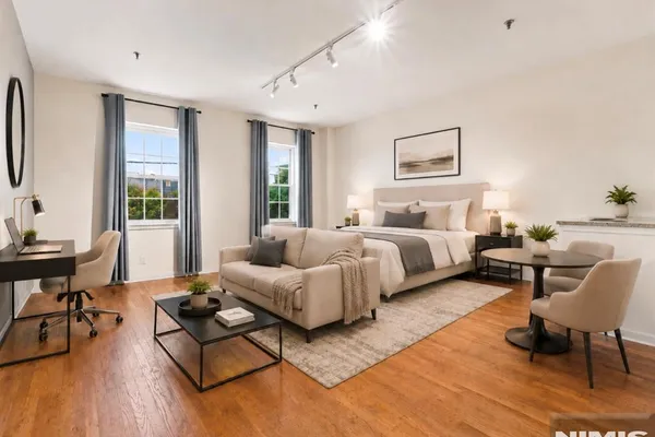 227 COLUMBUS DR 214B