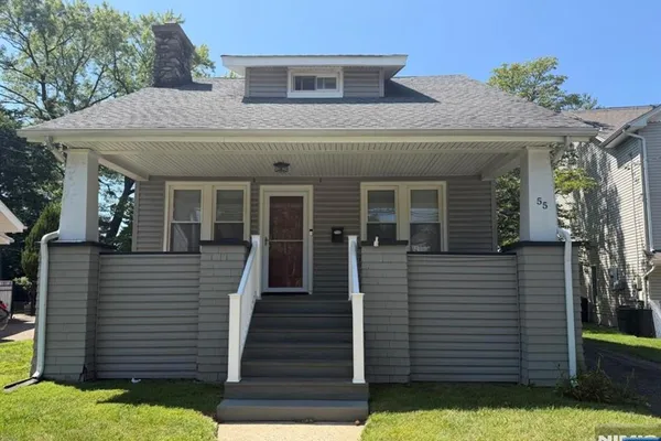 55 MAYWOOD AVE