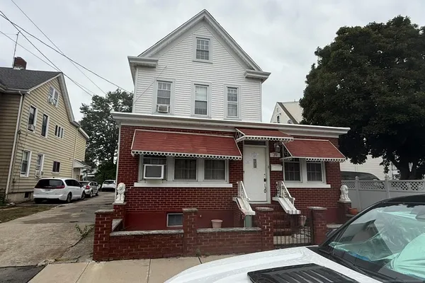 39 GRAND ST