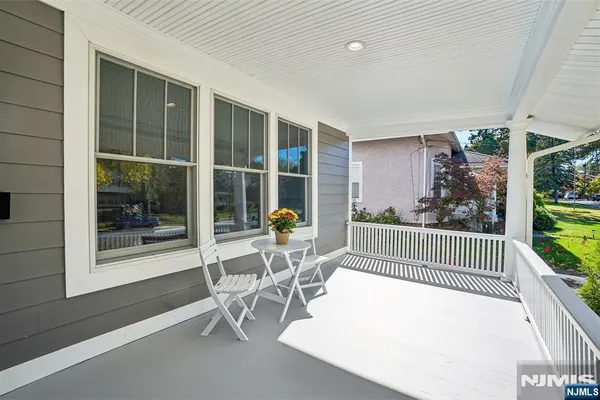 23 BRADFORD ST