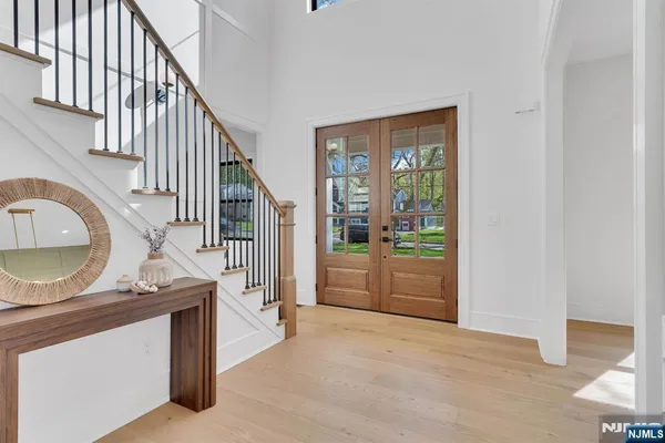 32 TOWNSEND DR