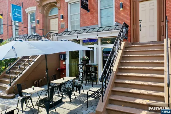 673 BERGEN AVE 2D