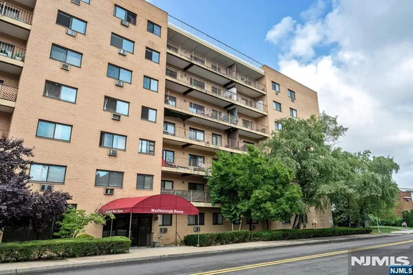 44 S MAIN ST 6J