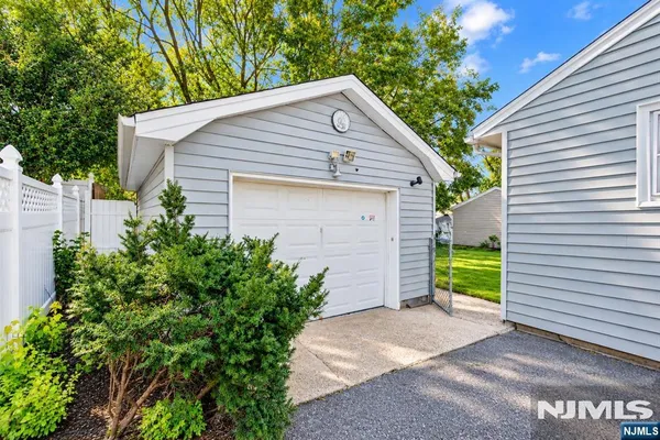 19 CONA CT