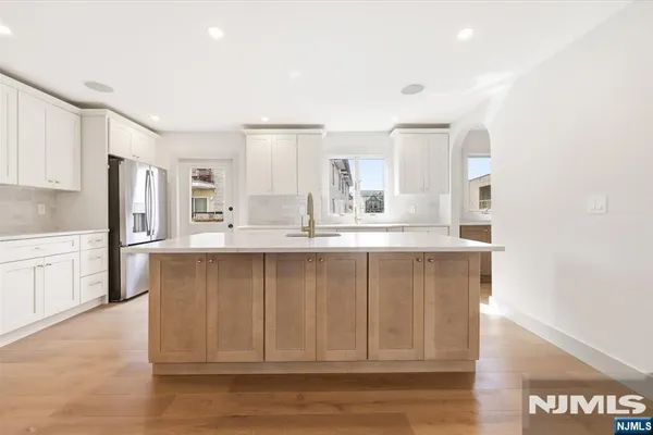 119 CEDAR ST C0119