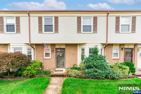 31 ASTOR CT