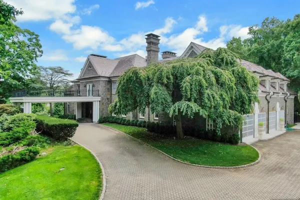 64 RIO VISTA DR