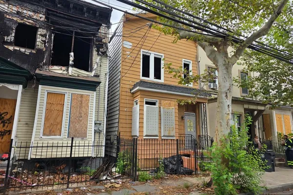 92 GARSIDE ST