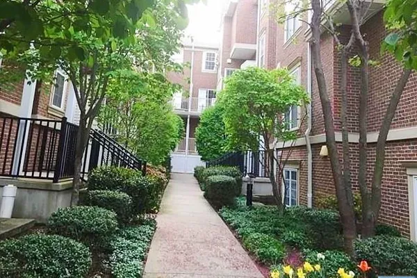 200 DEY ST 258