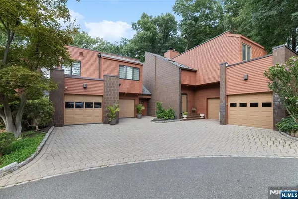 51 OLD QUARRY RD