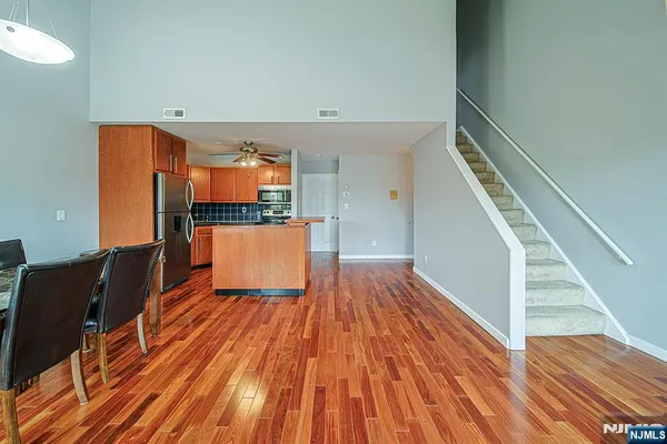 156 LIBERTY ST 8