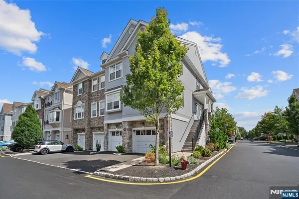 1 BARRISTER ST 171