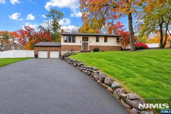 20 WESLEY DR