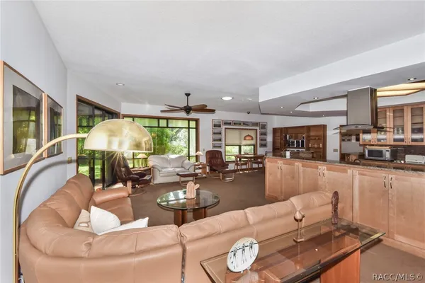 3035 W BERMUDA DUNES DR