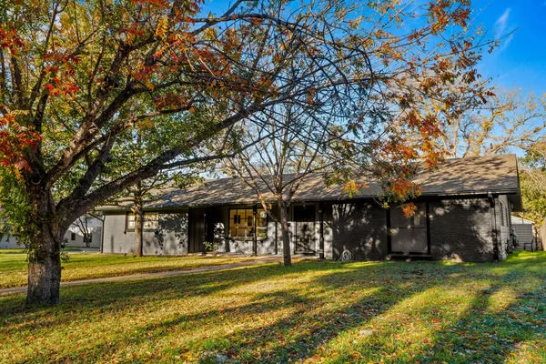 2504 WILDGROVE DR