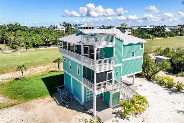 4500 SEAIR LN