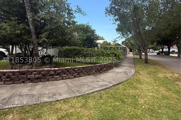 11472 NW 4TH WAY