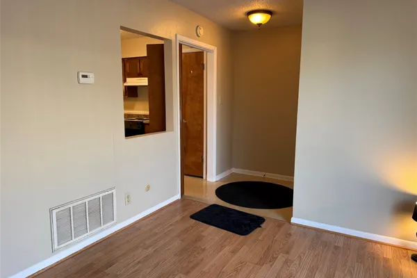 1726 BROADWAY ST B10
