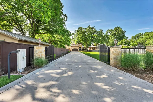 368 RANCHO RD