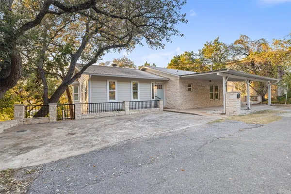 308 CEDAR HURST LN